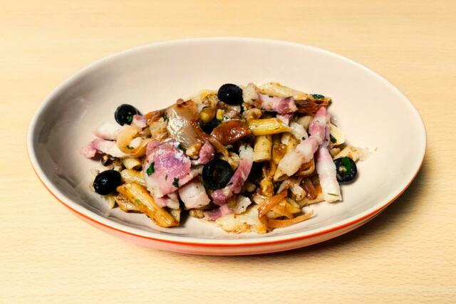 【コストコ　ペンネサルサディノーチ　920g　1580円】バラエティに富んだ具材の食感が楽しい