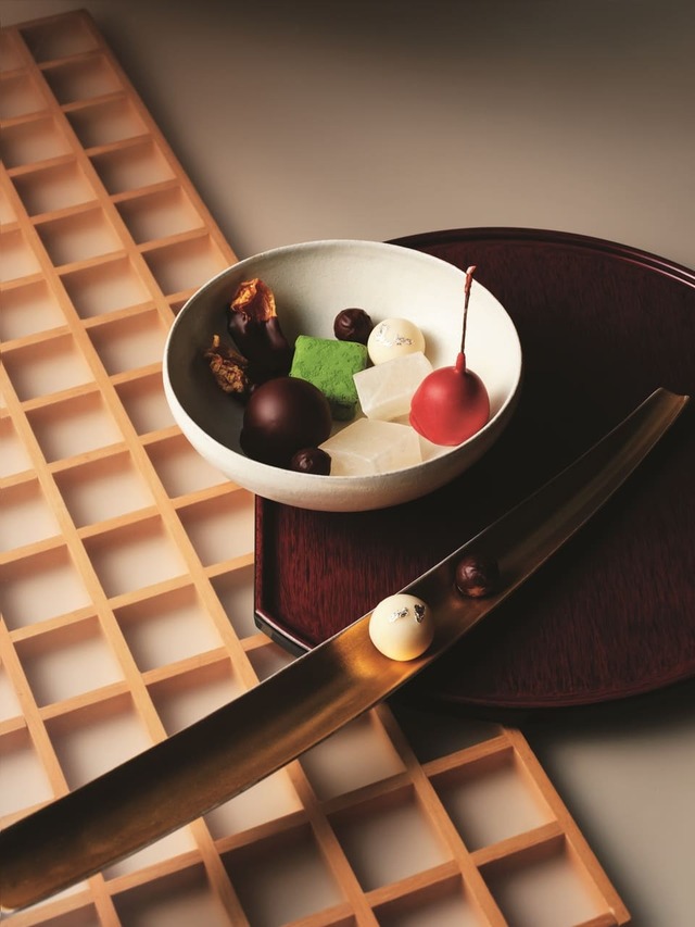 【高島屋 アムール・デュ・ショコラ】「ショコラティエ パレ ド オール」 あんみつショコラ（12個入）2,808円