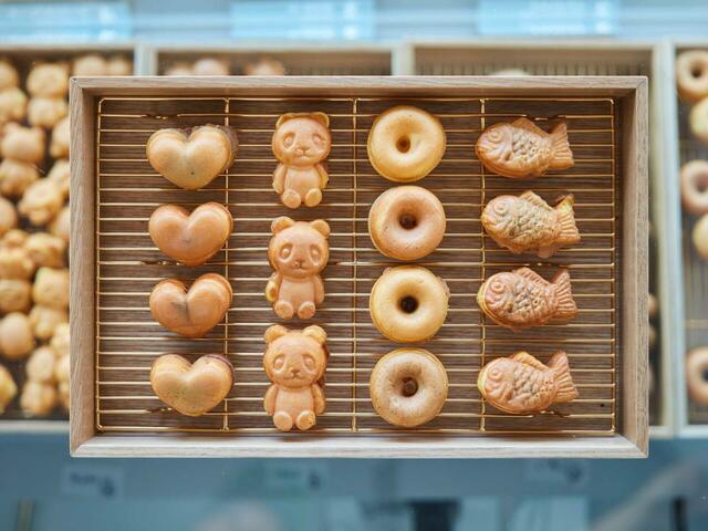 「プティ カスタ」＜価格：18個入 1,080円＞【上野駅にドーナツ大集結！“米粉のドーナツ”に“カラフルドーナツ”、“パンダの焼きドーナツ”も！「上野どうなつ園」開園！】
