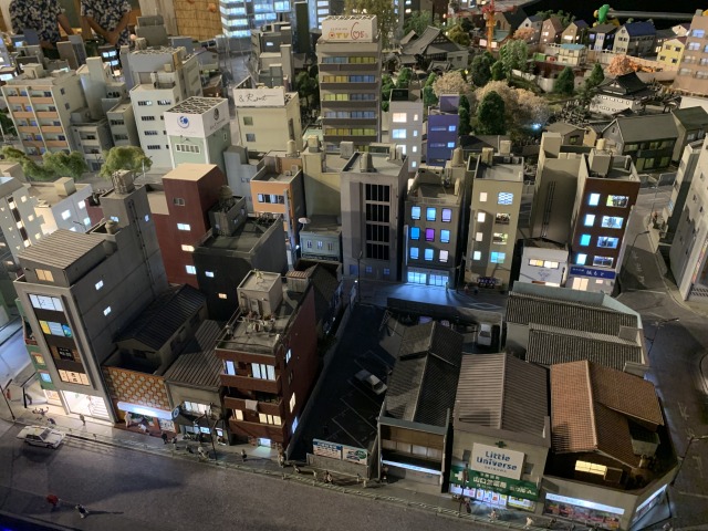 この時代はまだ平屋建てが麻布十番にあった