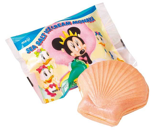東京ディズニーシー　【アイスクリームワゴン】シーソルト・アイスモナカ 310円 貝殻型のモナカの中にアイスがぎっしり。©Disney