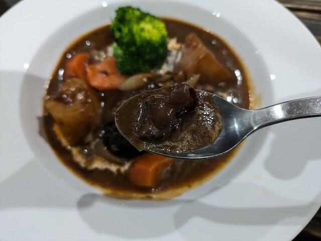 【アイリスオーヤマ 無加水鍋 COTOCO （MKSN-S20）】とろとろのお肉と野菜のうまみが凝縮