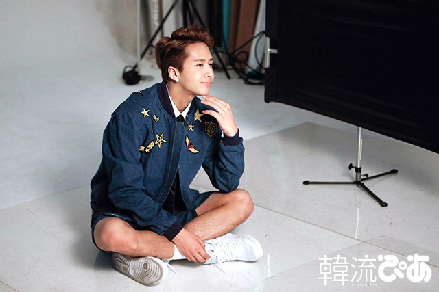 VIXXラビ　撮影：李俊永（STUDIO ZIP）