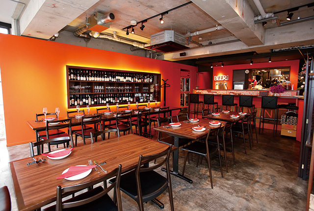 ヌッフ デュ パプ（六本木）　内観