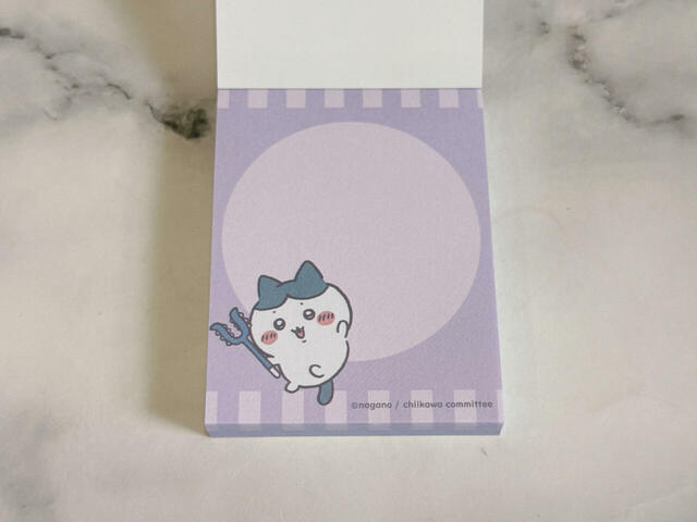 まるで吹き出しのようなデザインがかわいい♪上下のストライプもGood！