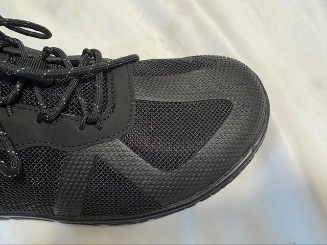 【ワークマン ベアマリンシューズ】つま先には「樹脂ガード」が付いていて破れにくい設計!