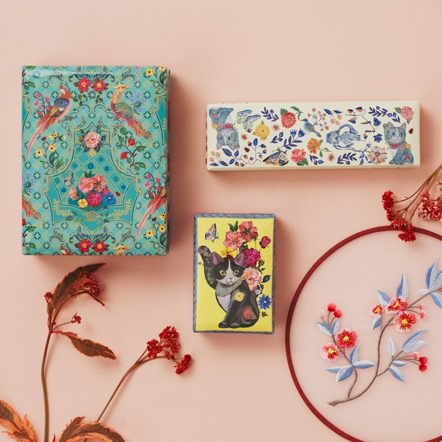 貼箱（はがきサイズ） ¥2,750、貼箱ペンケース ¥1,980、貼箱（名刺サイズ） ¥1,320