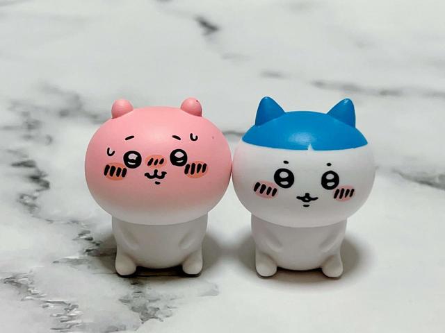 【Seria（セリア）】ちいかわ インテリアミニフィギュアll／赤面しているちいかわと前髪がパッツンのハチワレがキュート！