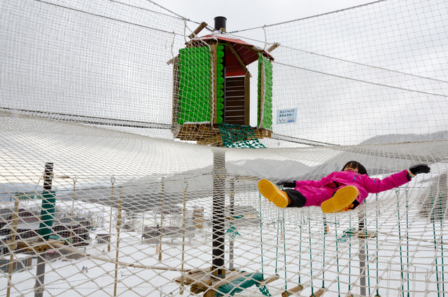 アミダス｜栂池高原スキー場「白馬つがいけSNOW WOW！」（スノーウェア提供：ISBJÖRN）