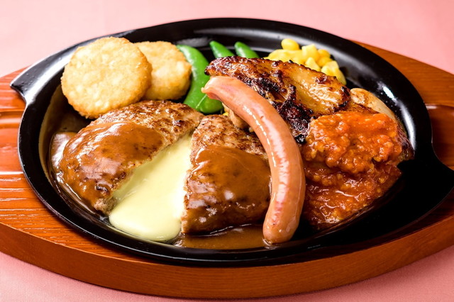 チーズ IN ミックスグリル　799円