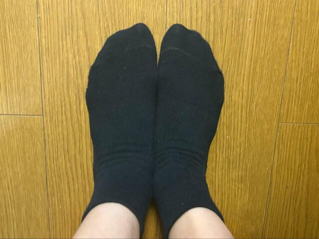 【ワークマン　レディースアーチパワーアシストレギュラー先丸靴下】まるで土踏まずにテーピングをしているのかと思うくらいの締め付け感があり、かなり履きやすいです！