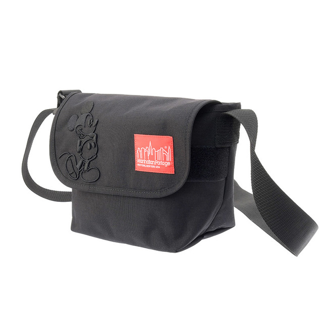 メッセンジャーバッグ　Ｍサイズ　12,000円