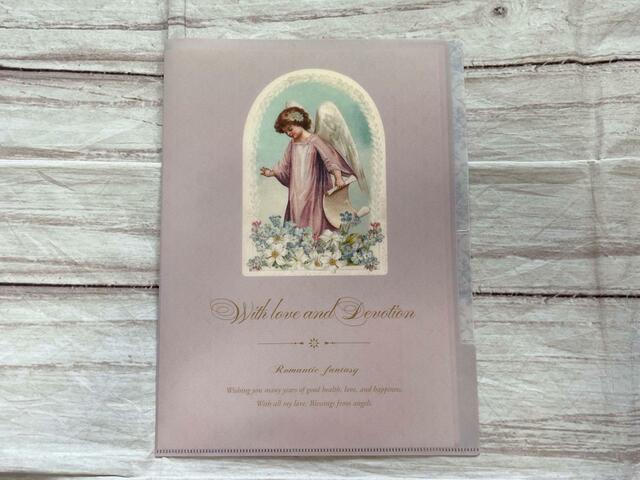 A4クリアホルダー 3ポケット ロマンティックファンタジー／税込110円