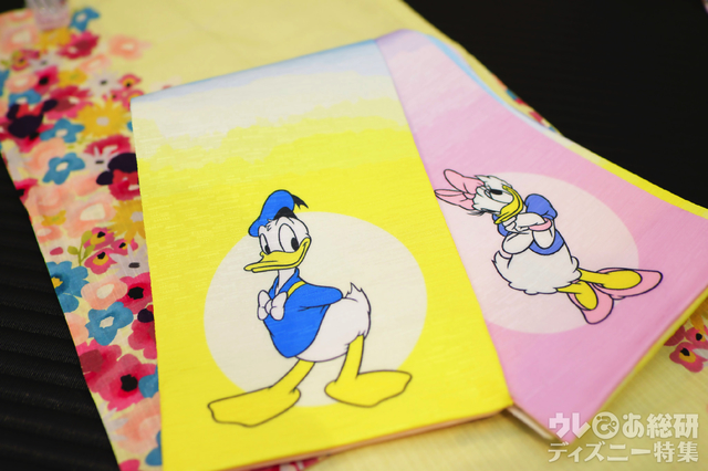 ドナルド&デイジーの2キャラクターが表裏に描かれたファンにはたまらないデザイン!