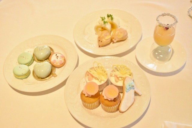 プリンセスマフィンとカボチャのロール、アイシングクッキーが可愛い♪