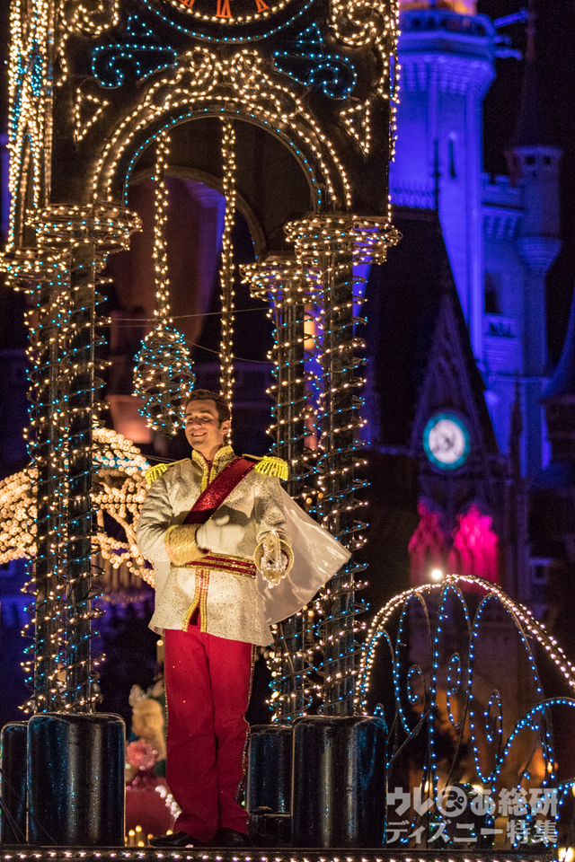 クリスマスバージョン「東京ディズニーランド・エレクトリカルパレード・ドリームライツ」（2016年）｜東京ディズニーランド「クリスマス・ファンタジー」