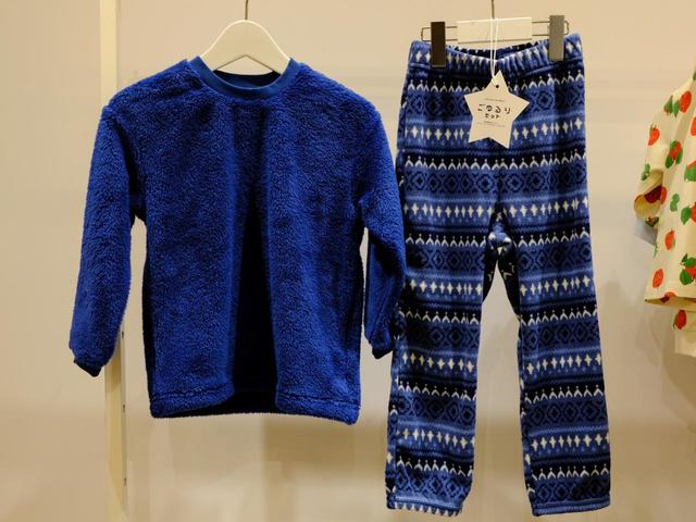 フリース素材の「フリースセット」(1990円）