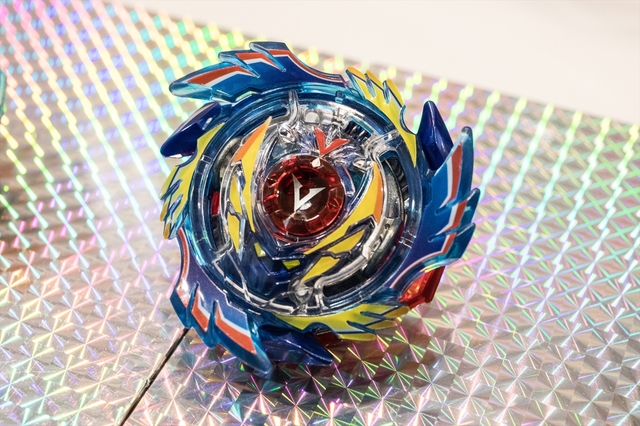 「ベイブレードバースト新シリーズ」タカラトミー