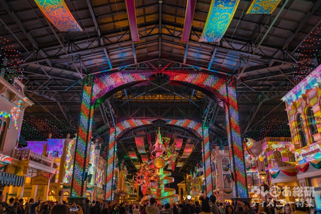 東京ディズニーリゾート クリスマスコレクション 35周年 w300_pik.jpg