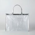【紀ノ国屋 クリアミディアムバッグ／シルバー】ターポリン生地を使用した横型のクリアバッグです