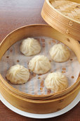 京華小吃（銀座）　小籠包 650円（5個）