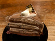【シャトレーゼ　クレープ・オ・ショコラ】ココアクレープ生地が重ねられたミルクレープって美味しくないはずがないですね