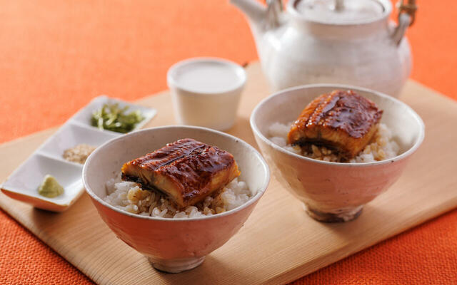 「​​​うな丼＆ひつまぶし(ディナー限定)」＜期間：2026年7月1日～8月31日＞【「牛ロースのグリル」や「国産豚ロースのグリル」など、焼きたてグリル料理が食べ放題！さらにディナー限定で“うな丼＆ひつまぶし”が登場！】