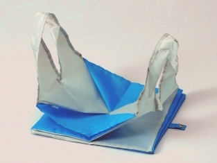 簡単に畳めます　パタットキューブ