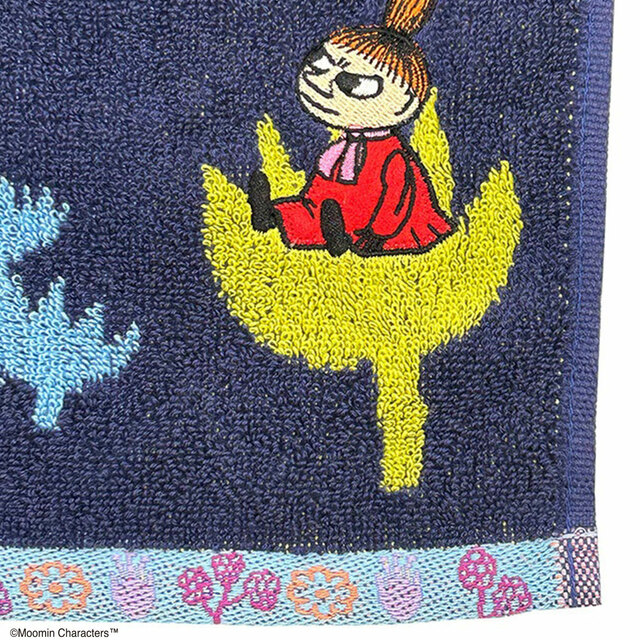 「MOOMIN　ムーミンフェイスタオル（よるのおさんぽ）34×80」1,430円（税込）