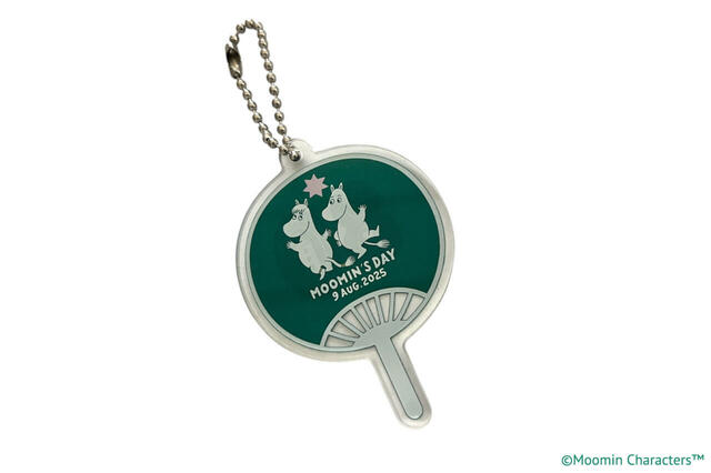 【「ムーミンの日」2025限定グッズ】ムーミンショップ 楽天市場店限定ムーミンの日 うちわ型アクリルキーホルダー/7月中旬発売予定(税込550円)