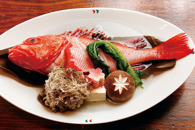 都内「うまい魚＆酒」が味わえる名店／神田新八 本店（神田）　きんきの湯煮　時価