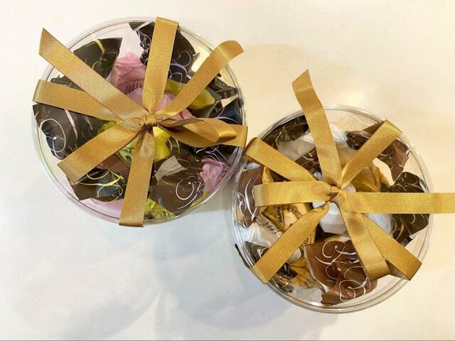 【DEAN & DELUCA リッパ バーチ ディ ダマ】おしゃれなゴールドのリボン付きで、ギフトにもぴったり！