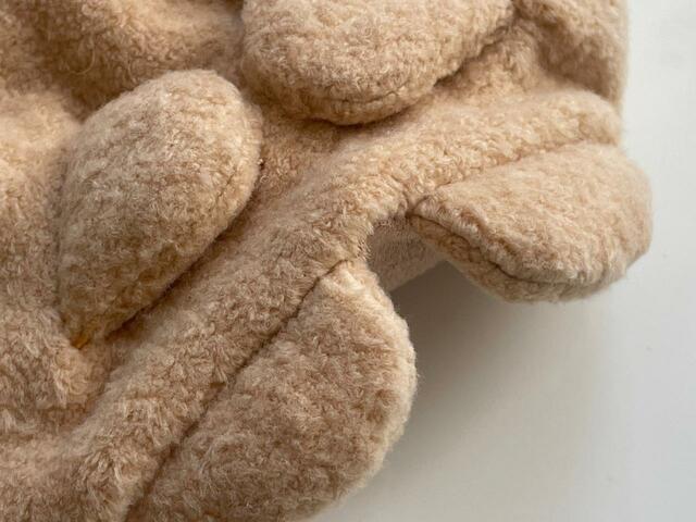 【すみっコぐらしののびのびお片付け巾着 とんかつ】とんかつも手足付き♪