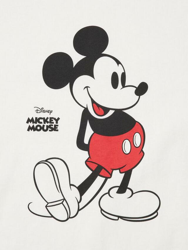 グラフィックTシャツ ¥1,990｜ユニクロ UT ディズニー「マジック フォー オール アイコンズ」