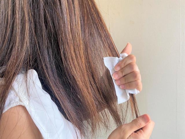 シートタイプは毛先にもごしごし使える!