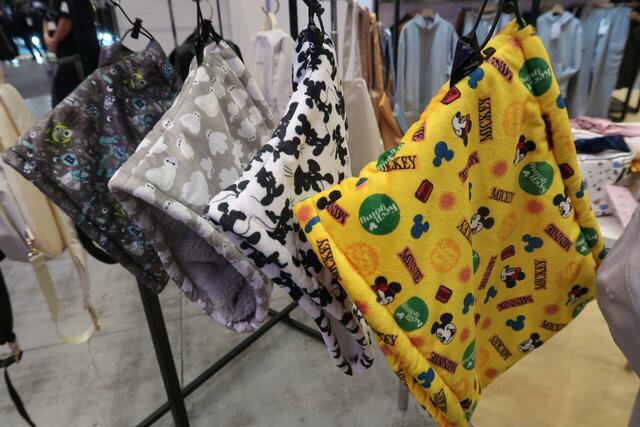 【ワークマン】Disneyネックウォーマー