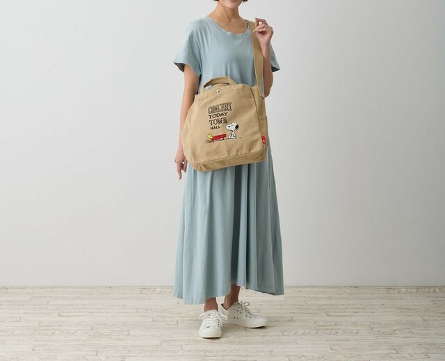2WAY刺繍バッグ/ミディアム・ピーナッツ「スヌーピー」|¥ 4,620 (税込)
