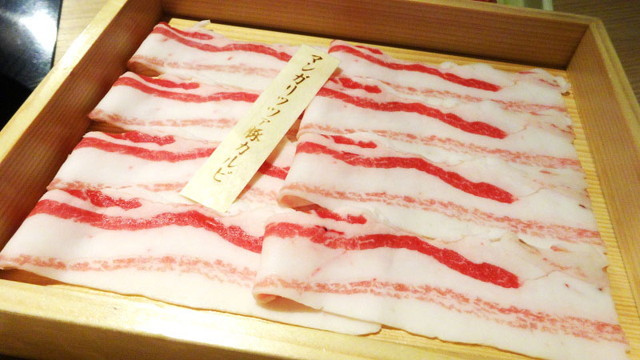 ワインしゃぶしゃぶ／国宝・マンガリッツァ豚！