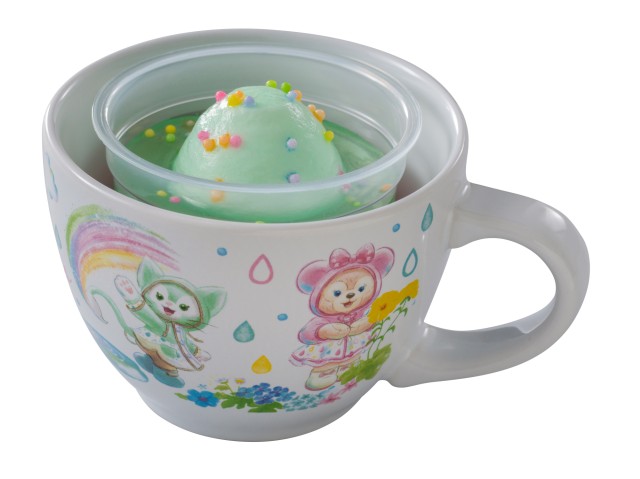 「ダッフィー＆フレンズのビューティフル・レイニーデイズ」ヨーグルトムース＆ライムゼリー、スーベニアカップ付き