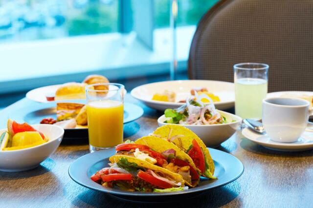 「新朝食ブッフェ」＜期間：2026年4月2日〜＞【オリジナルのタコスが作れる「タコスバー」が登場！「ザ ロイヤルパークホテル 東京羽田」が、朝食ブッフェをリニューアル！】