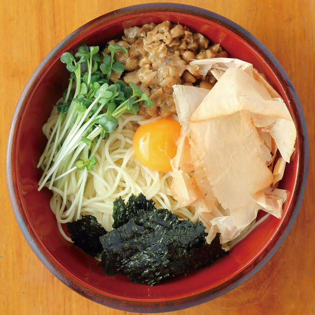 利久庵　納豆そば　950円