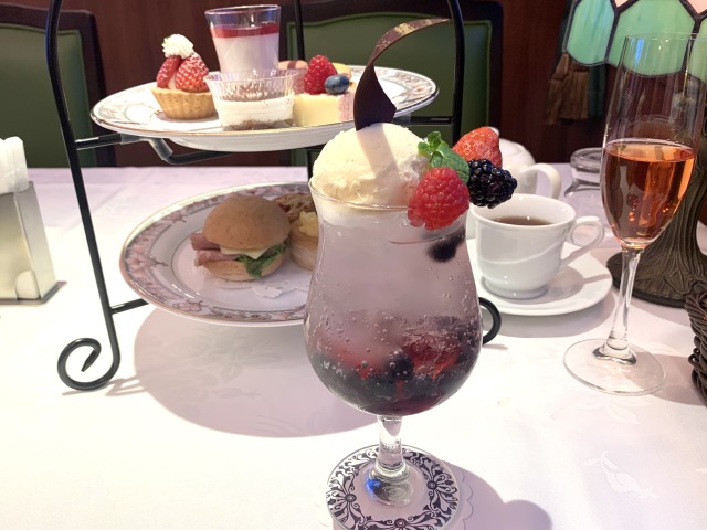 バニラビーンズ入りのアイスクリームが美味しい