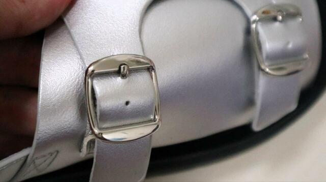 【GLOBAL WORK らくっションストラップサンダル】2本のバックルベルトが目を引くデザイン♪