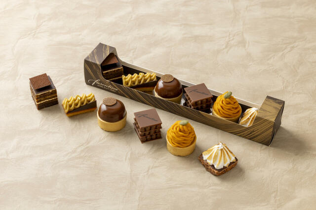 「6種類の生菓子のプティフールBOX「オータム ピッコロ ガット」」＜価格：2,500円＞【「モンブランの食べ比べボックス」や「秋の新作スイーツ＆ブレッド」も！グランドハイアット東京に“秋の極上スイーツ”が勢揃い！】