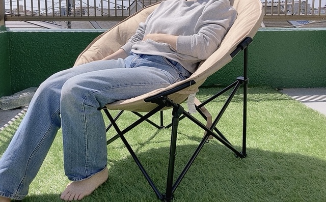 【アイリスオーヤマ HUGEL≪ヒューゲル≫ムーンチェアコンパクト】ソファ代わりに室内においても○