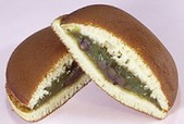 〈三原堂本店〉抹茶どら焼・抹茶あん