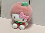 ちょこんと首を傾げたようなお座りポーズが、とにかくかわいすぎる…!