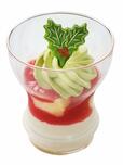 ストロベリーケーキカップ、スーベニアカップ付き 1,450円|東京ディズニーリゾート「ディズニー・クリスマス」フードスーベニア