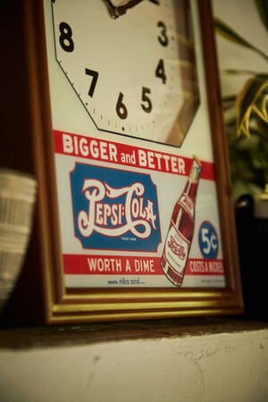 ニコアンド×ペプシ「ウォールクロック（6,930円）」