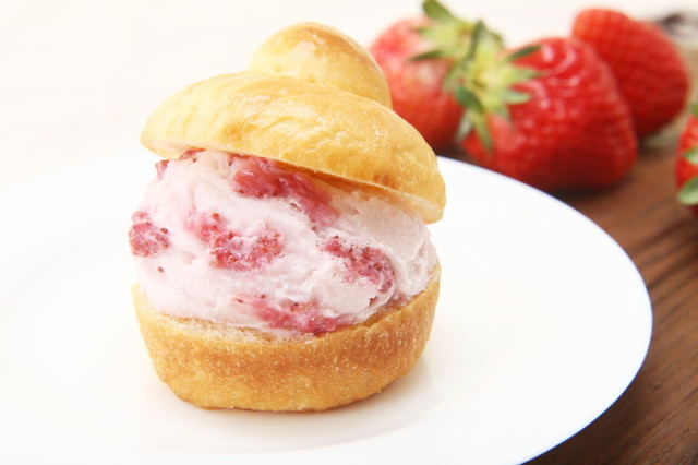 清澄白河「ブリオッシュ」／ブリオッシュ・コン・ジェラート